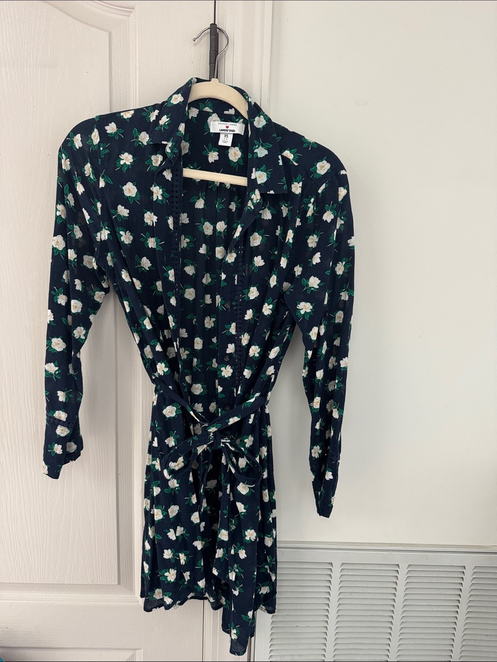 Draper James Floral Tie-swim cover Navy with White Flowers